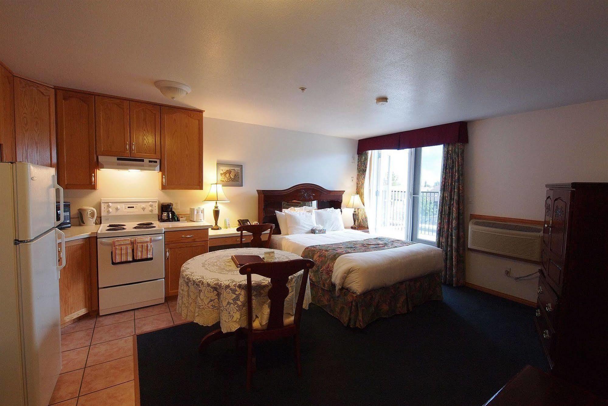 Executive House Suites Hotel & Conference Centre High Level Ngoại thất bức ảnh